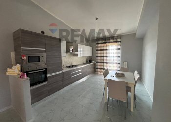 Cucina - Appartamento Via Giosuè Carducci
 
2, Apice - foto 1