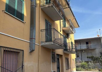 Edificio all\'aperto - Appartamento Via Giosuè Carducci
 
2, Apice - foto 7