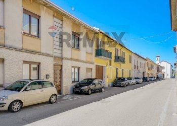 Edificio all\'aperto - Casa semi indipendente San Rocco
 
23, Vanzaghello - foto 2
