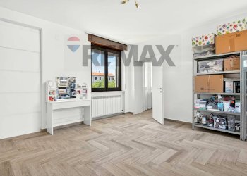 Stanza vuota - Casa semi indipendente San Rocco
 
23, Vanzaghello - foto 13