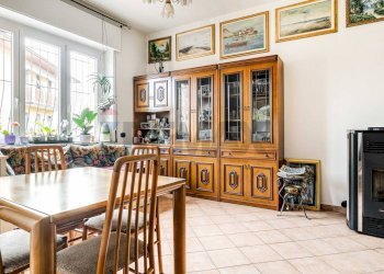 Sala da pranzo - Villa Corso Sempione, Olgiate Olona VA
 
80, Olgiate Olona - foto 12