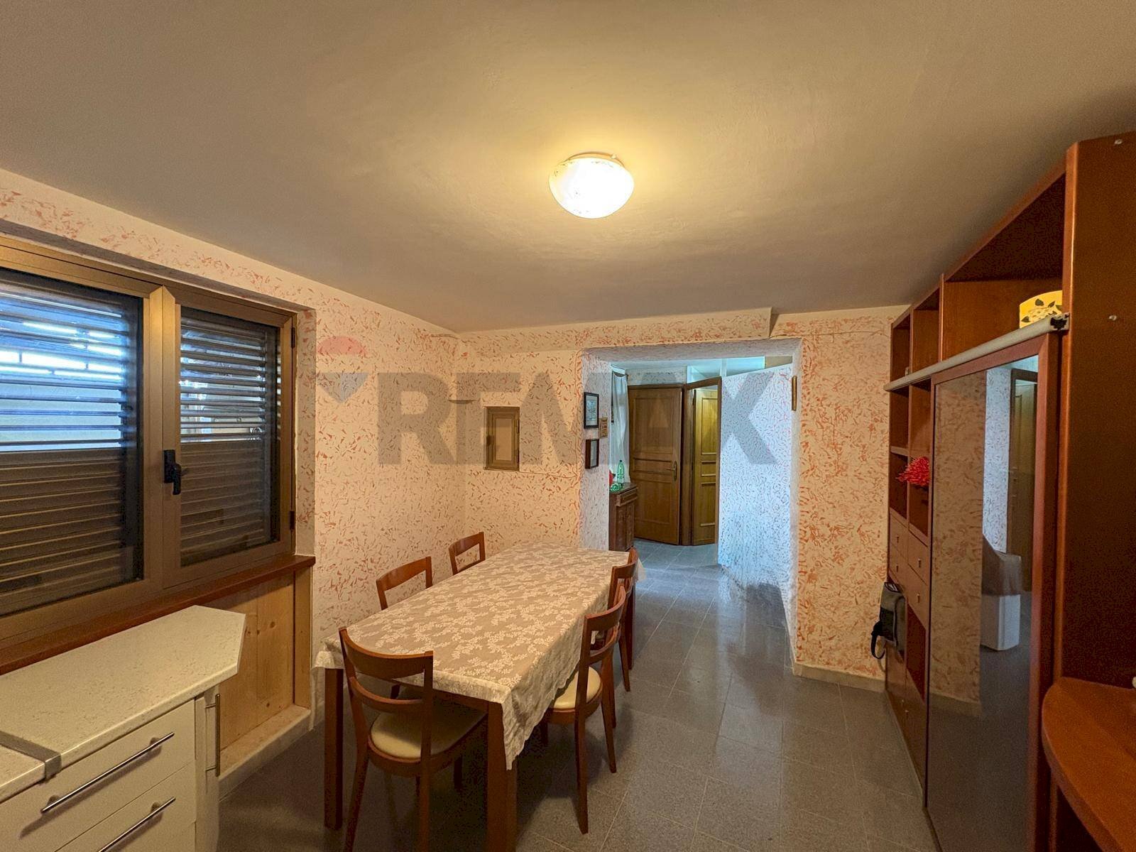 Sala da pranzo - Casa indipendente Via Chiesa
snc, Sessa Aurunca - foto 3