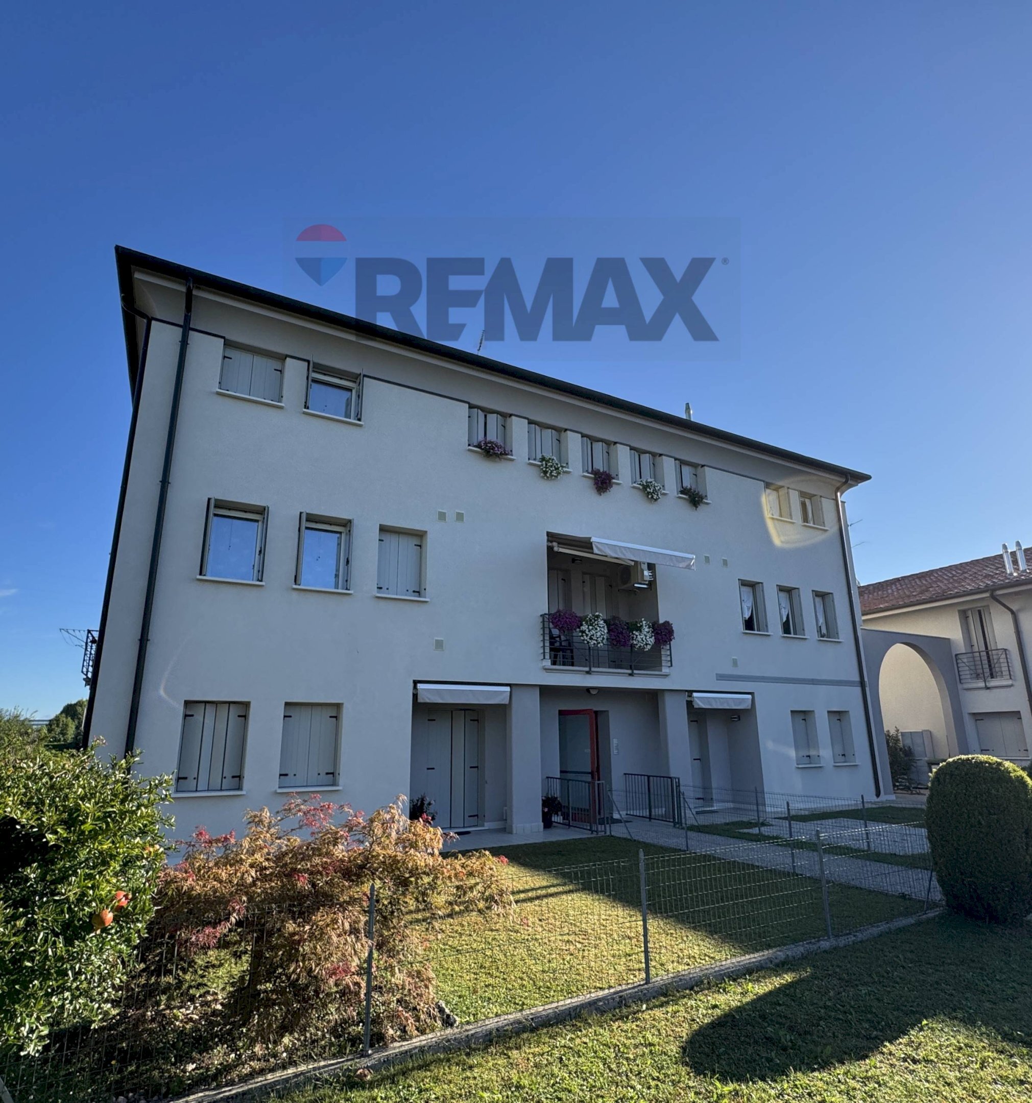 Edificio all\'aperto - Bilocale via Leonardo da Vinci
 
25, Giavera del Montello - foto 3