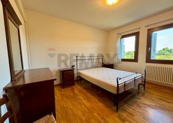 Camera / camera da letto - Bilocale via Leonardo da Vinci
 
25, Giavera del Montello - foto 9