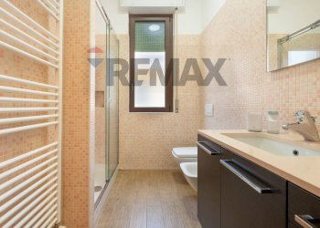 Bagno - Bilocale Via Marco D'Agrate
6, Monza - foto 15