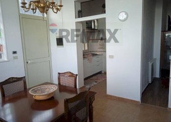 Sala da pranzo - Villa VIA LIBANO
 
22, Carini - foto 16