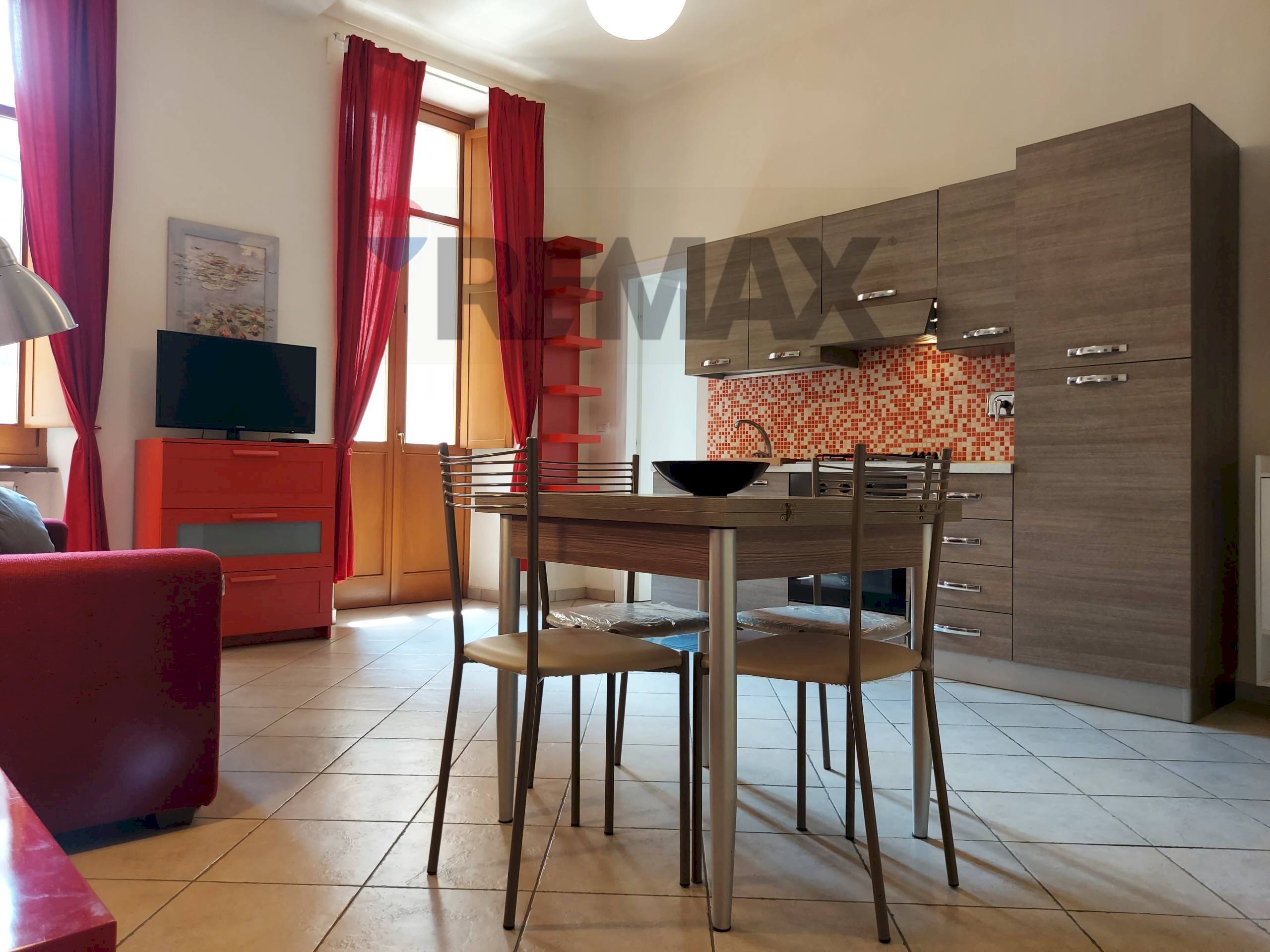 Sala da pranzo - One-room apartment via Barbaroux
 
5, Torino - photo 1