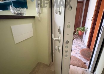 Hall / corridoio - Bilocale VIA GRAMSCI
 
24, Arona - foto 29