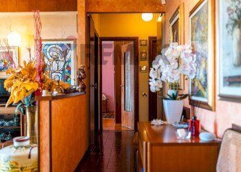 Hall / corridoio - Villa Via Verbano
 
8, Paruzzaro - foto 24