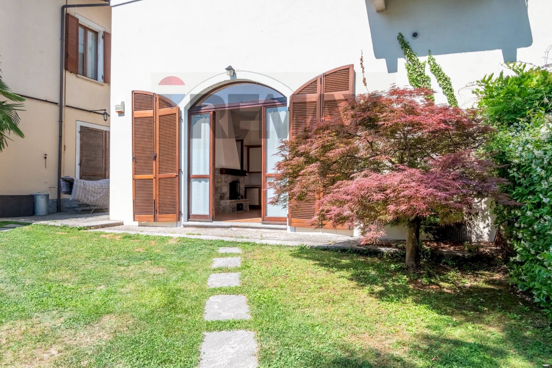 Casa all\'aperto - Bilocale Via vittorio veneto
 
2, Nebbiuno - foto 1