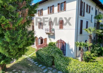 Casa all\'aperto - Bilocale Via vittorio veneto
 
2, Nebbiuno - foto 19