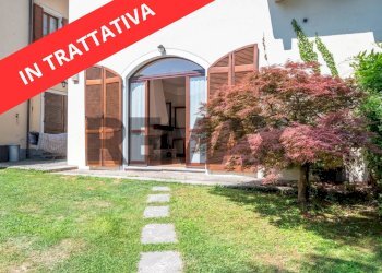Casa all\'aperto - Bilocale Via vittorio veneto
 
2, Nebbiuno - foto 1
