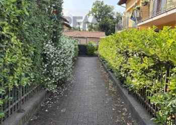 Giardino - Attico VIA ANTONIO MEUCCI
 
22, Borgo Ticino - foto 32