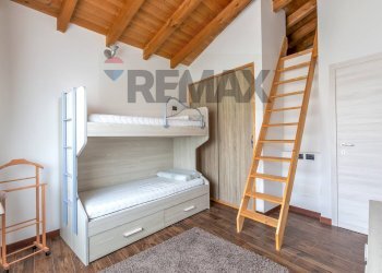 Camera / camera da letto - Villa VIA REGINA MARGHERITA
 
4, Lesa - photo 18