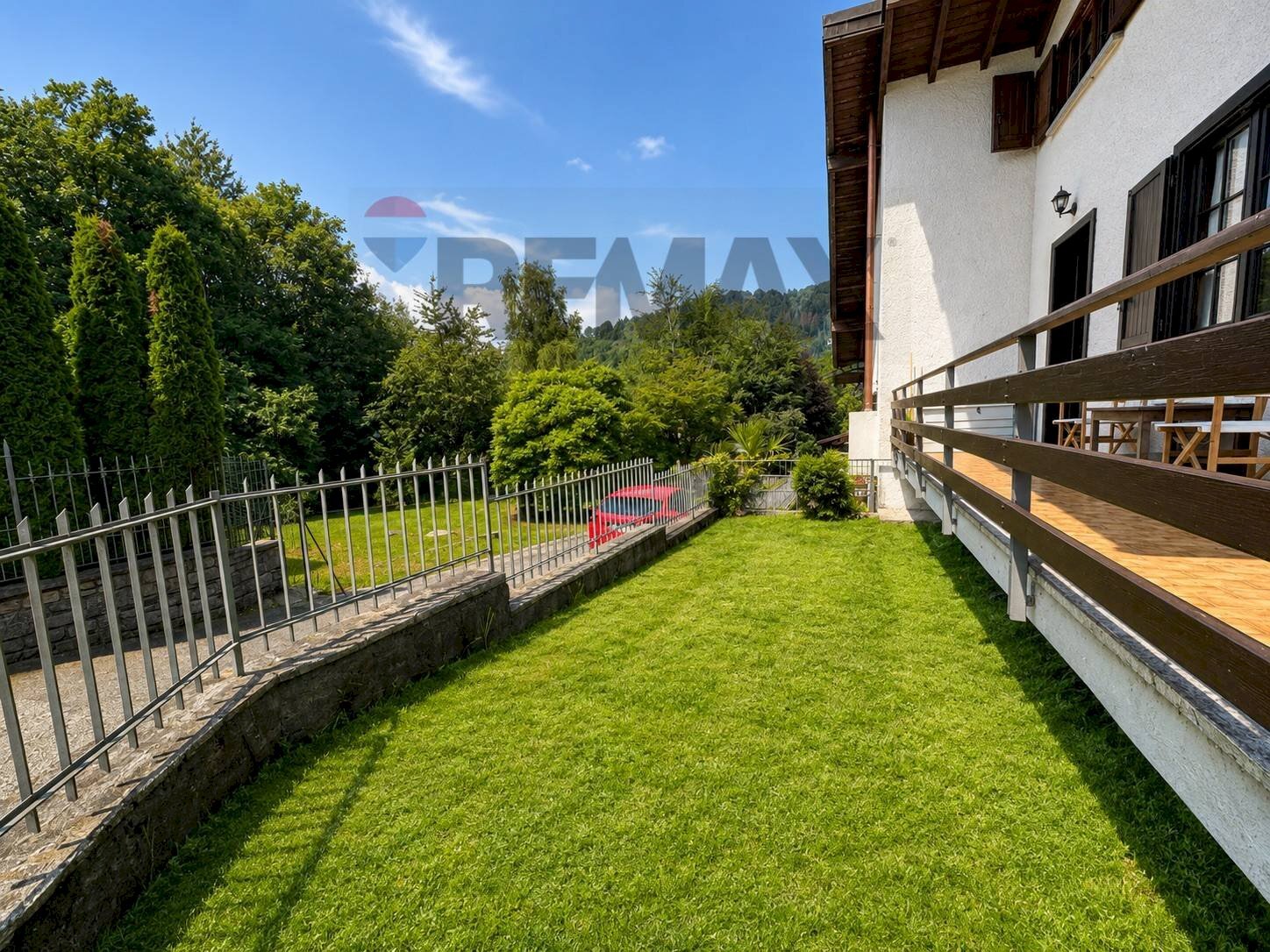 Giardino - Casa semi indipendente viale giovanni marsaglia
 
28, Premeno - foto 3