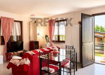 Sala da pranzo - Casa semi indipendente viale giovanni marsaglia
 
28, Premeno - foto 5