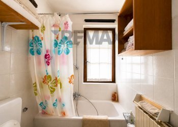 Bagno - Casa semi indipendente viale giovanni marsaglia
 
28, Premeno - foto 10