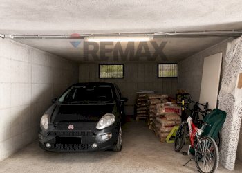 Parcheggio - Casa semi indipendente viale giovanni marsaglia
 
28, Premeno - foto 17