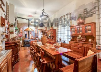 Sala da pranzo - Villa VIA ROMA
 
41, Sizzano - photo 9