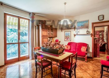 Sala da pranzo - Villa VIA ROMA
 
41, Sizzano - photo 15