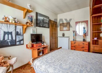 Camera / camera da letto - Villa VIA ROMA
 
41, Sizzano - photo 18