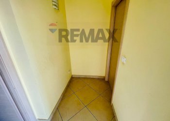 Hall / corridoio - Two-room apartment viale dei Parchi
 
19, Nichelino - photo 5