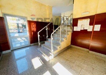 Ricezione / Lobby - Two-room apartment viale dei Parchi
 
19, Nichelino - photo 12