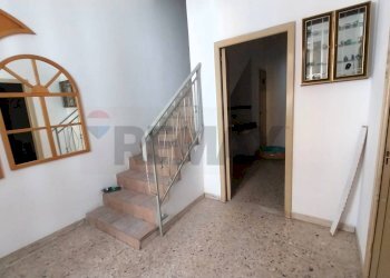 Scale - Independent house via Platamone
 
59, Rosolini - photo 25