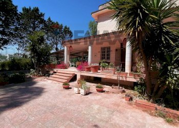 Casa all\'aperto - Villa Contrada Poggioreale
 
snc, San Vito dei Normanni - foto 2
