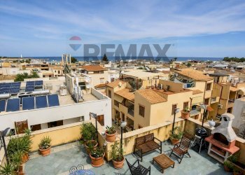 Edificio all\'aperto - Casa semi indipendente Via Degli Orti
10, San Vito Lo Capo - foto 1