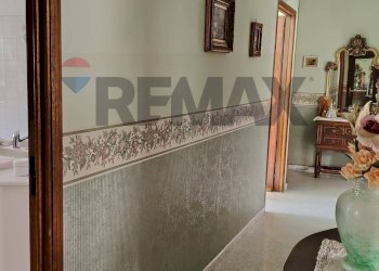 Hall / corridoio - Apartment piazza de michele mariano
 
1, Termini Imerese - photo 3
