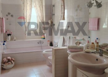 Bagno - Apartment piazza de michele mariano
 
1, Termini Imerese - photo 6