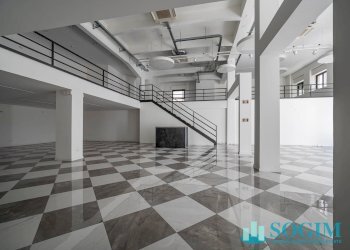 interno - Commercial Premises via fratelli rosselli
4, Como - photo 6