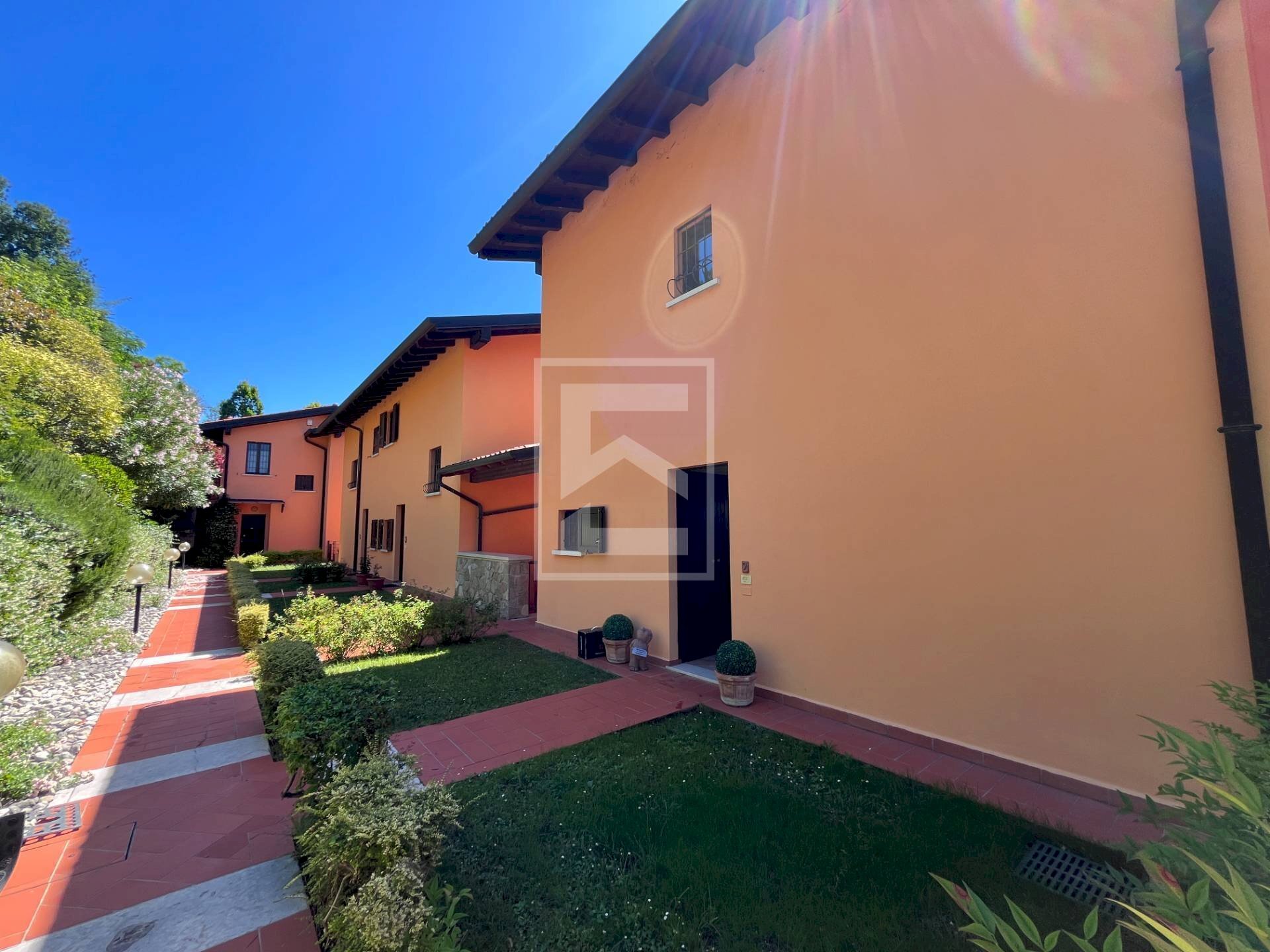 Foto 3 - Villa a Schiera via castellana
 
61, Soiano del Lago - foto 3