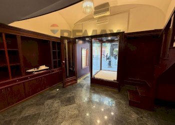 Ricezione / Lobby - Commercial Premises VIA SCARLATTI
151, Napoli - photo 14