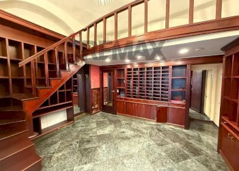 Cantina - Commercial Premises VIA SCARLATTI
151, Napoli - photo 15