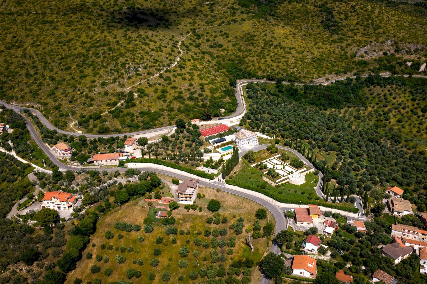 Foto 1 - Villa Strada provinciale 41b Farense
 
390, Fara in Sabina - foto 1