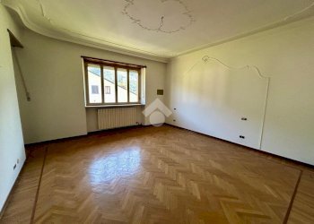 Four-room apartment Via Susa, Sant'Antonino di Susa - photo 13