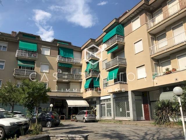 Foto 3 - Locale Commerciale Via Valcuvia
 
27, Cittiglio - foto 3