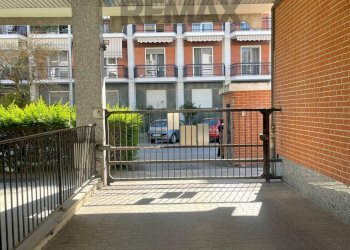 Balcone - Box Via poirino
 
14, Carmagnola - foto 1