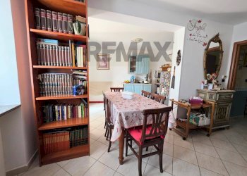 Sala da pranzo - Trilocale Via Torelle
 
26, Alpignano - foto 9