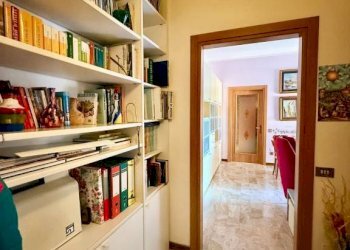 Corridoio - Three-room apartment via Alessandro La Marmora, 294, Brescia - photo 3