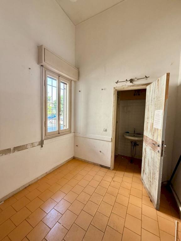 Camera da letto - Negozio via Trento, 15, Brescia - foto 2