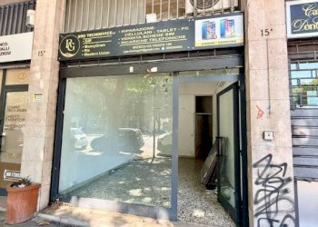 Facciata - Shop via Trento, 15, Brescia - photo 8