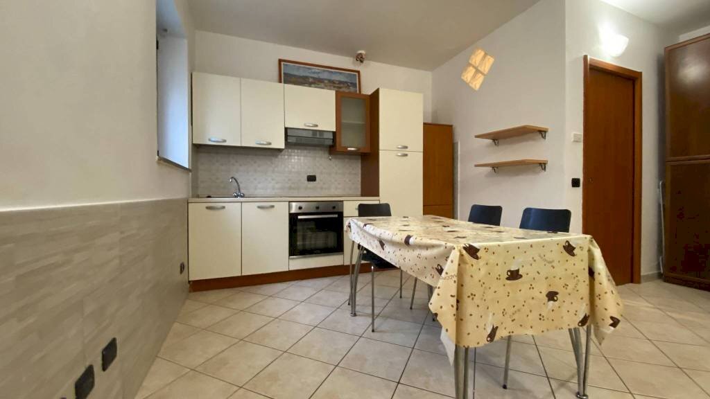 Cucina - One-room apartment via Terzaghi, Gorla Minore - photo 3
