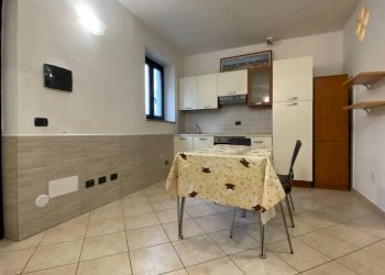 Cucina - One-room apartment via Terzaghi, Gorla Minore - photo 1