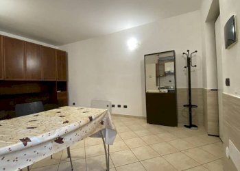 Salone - One-room apartment via Terzaghi, Gorla Minore - photo 5
