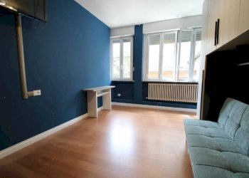Camera da letto - Monolocale via Nicola Antonio Porpora, 149, Milano (zona Casoretto) - foto 2