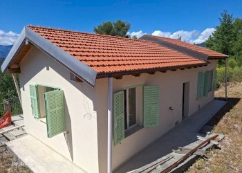 Facciata - Villa strada Maciurina, Soldano - photo 1