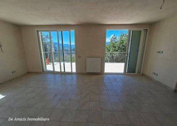 Soggiorno - Villa strada Maciurina, Soldano - photo 8